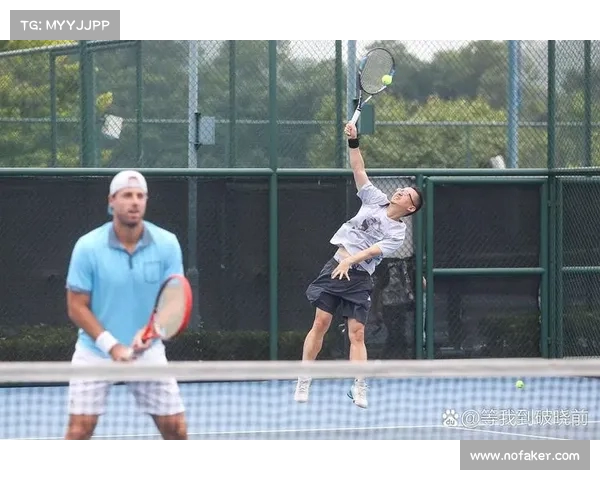 网球赛场上的对决与冲突：选手间情绪激烈碰撞背后的原因与影响